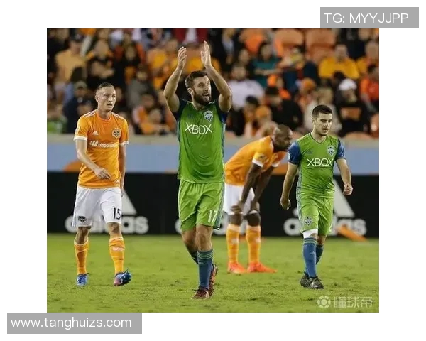 足球媒介的多元化发展与未来趋势探讨